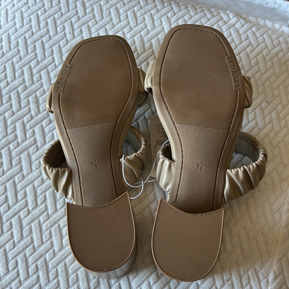 Old Navy Cream Ruched Sandals - Picture 6 of 6
